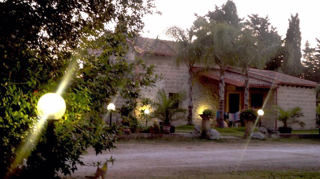 Hotel Masseria Grande Torre dell'Orso Exterior foto