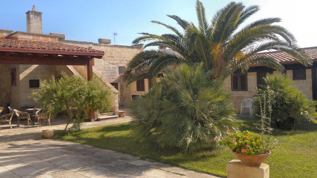 Hotel Masseria Grande Torre dell'Orso Exterior foto